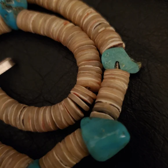 Native American Turquoise Necklace Vintage - Picture 3 of 3